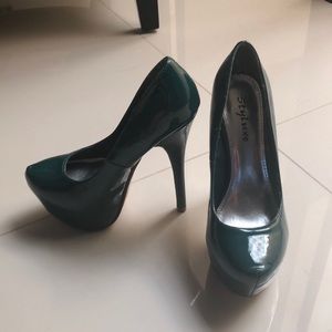 Brand New Hunter Green High Heels